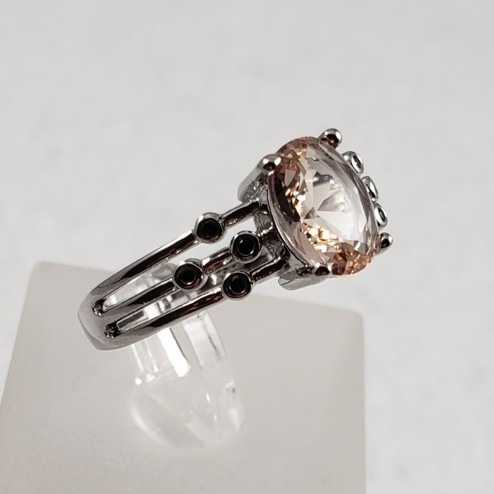 Morganite And Bezel Set Spinel Ring - Picture 5 of 8